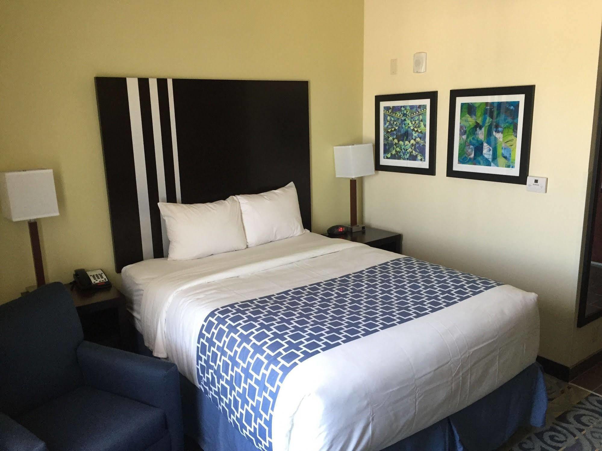 Suburban - Gonzales Hotel Donaldsonville